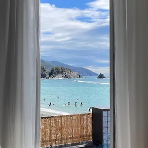 https://benvenuto-beach-house.hotelitalianriviera.com